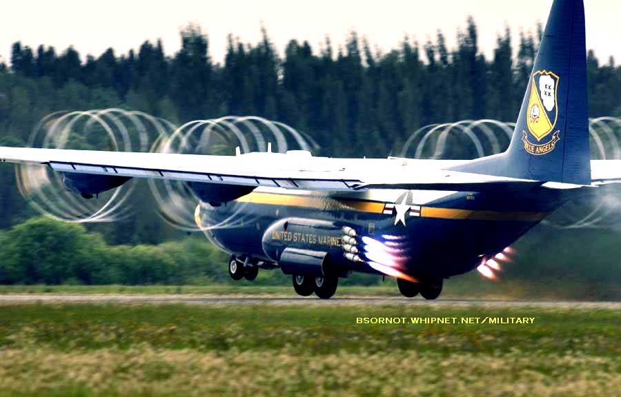 US Navy Hercules Take Off